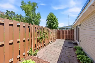 6081 Paris Avenue N #B2, Stillwater, MN 55082 - Photo 5