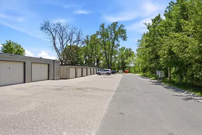 6081 Paris Avenue N #B2, Stillwater, MN 55082 - Photo 23