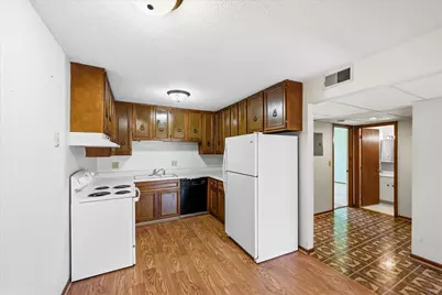 6081 Paris Avenue N #B2, Stillwater, MN 55082 - Photo 13