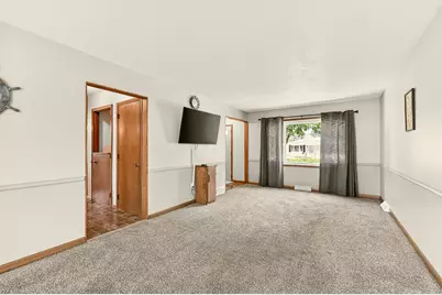 914 16 1/4 Street SE, Rochester, MN 55904 - Photo 7