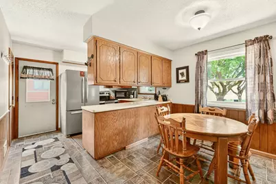 914 16 1/4 Street SE, Rochester, MN 55904 - Photo 9