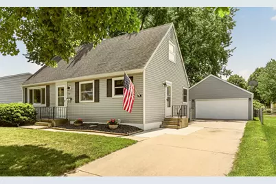 914 16 1/4 Street SE, Rochester, MN 55904 - Photo 1
