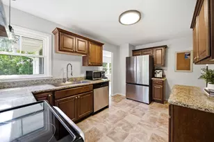 8401 15th Ave S, Bloomington, MN 55425 - Photo 9