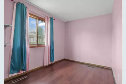 7905 85th Court N, Brooklyn Park, MN 55445 - Photo 19