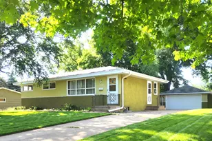 2819 Nash Rd, Brooklyn Center, MN 55430 - Photo 1