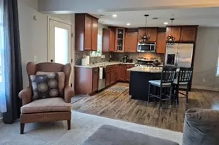 3403 Chestnut Ln, Eagan, MN 55123 - Photo 7