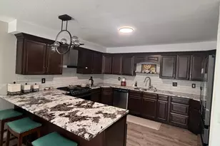 5111 Circle Down, Golden Valley, MN 55416 - Photo 9