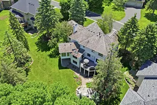 10368 Bluff Rd, Eden Prairie, MN 55347 - Photo 53