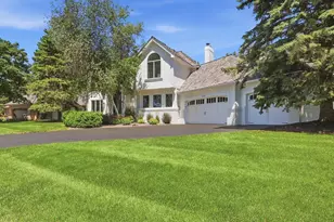 10368 Bluff Rd, Eden Prairie, MN 55347 - Photo 49