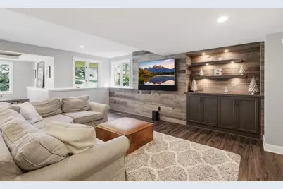 10368 Bluff Road, Eden Prairie, MN 55347 - Photo 33