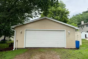 203 E 7th St, Red Wing, MN 55066 - Photo 31