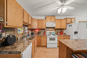 203 E 7th St, Red Wing, MN 55066 - Photo 11