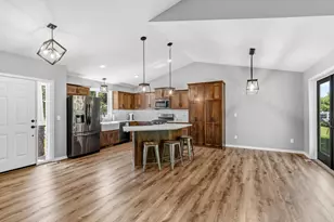 604 Nelson Ln, Center City, MN 55012 - Photo 11