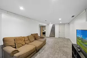 8430 Knox Ave S, Bloomington, MN 55431 - Photo 19