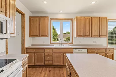 16568 Irwindale Way, Lakeville, MN 55044 - Photo 11