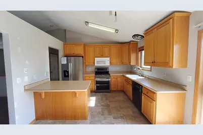 307 13th Avenue N, Princeton, MN 55371 - Photo 7
