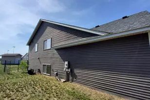 307 13th Ave N, Princeton, MN 55371 - Photo 3
