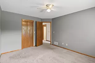 1133 Pecks Woods Dr, New Brighton, MN 55112 - Photo 27