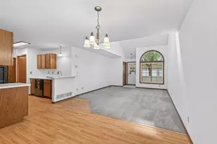 1133 Pecks Woods Dr, New Brighton, MN 55112 - Photo 13