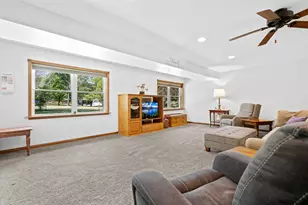 2000 Schmidt Ct SE, Rochester, MN 55904 - Photo 5