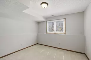 13036 Ottawa Dr, Savage, MN 55378 - Photo 15