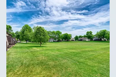 7633 Maplebrook Parkway N, Brooklyn Park, MN 55445 - Photo 17