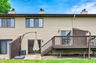 7633 Maplebrook Pkwy N, Brooklyn Park, MN 55445 - Photo 15