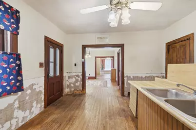 400 W Main Street, Belle Plaine, MN 56011 - Photo 5