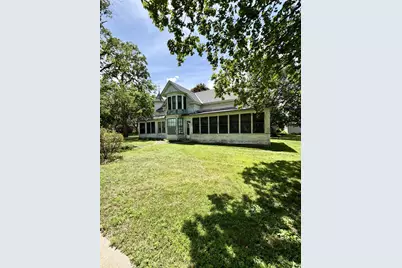 400 W Main Street, Belle Plaine, MN 56011 - Photo 3