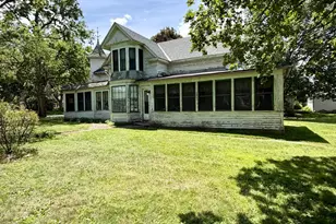 400 W Main St, Belle Plaine, MN 56011 - Photo 3