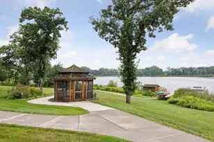 1900 Rush Lake Trl, New Brighton, MN 55112 - Photo 47