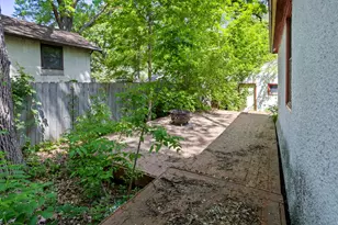 335 9th Ave S, Fargo,  58103 - Photo 37