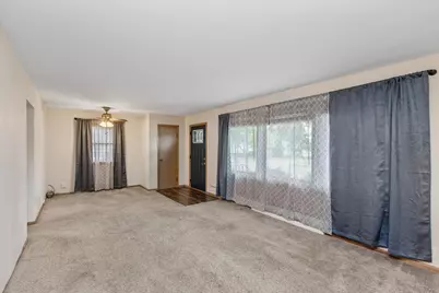 833 9th Avenue SW, Faribault, MN 55021 - Photo 5