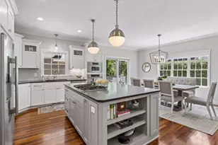 238 Broadway Ave N, Wayzata, MN 55391 - Photo 11