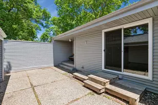 2666 Mackubin St, Roseville, MN 55113 - Photo 3