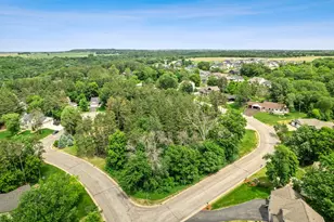 595 Hillside Dr, Prescott, WI 54021 - Photo 1
