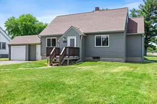 1000 W Lyon Ave, Lake City, MN 55041 - Photo 1