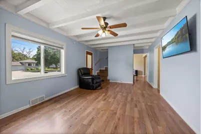 1000 W Lyon Avenue, Lake City, MN 55041 - Photo 9