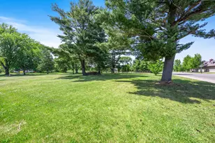 1000 W Lyon Ave, Lake City, MN 55041 - Photo 53