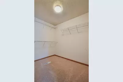 2833 Umber Court S, Fargo, ND 58104 - Photo 9