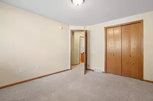2833 Umber Ct S, Fargo, ND 58104 - Photo 17