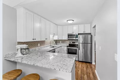 919 Greenhaven Drive, Vadnais Heights, MN 55127 - Photo 5