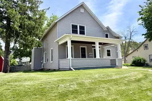455 9th St, Red Wing, MN 55066 - Photo 3