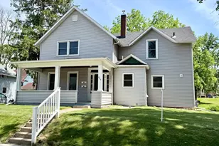 455 9th St, Red Wing, MN 55066 - Photo 1