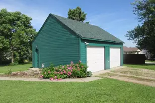 416 E Division St, Elbow Lake, MN 56531 - Photo 7