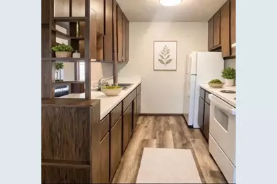 301 W Bert Street #16, Lake Crystal, MN 56055 - Photo 3