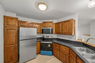 14488 Garden View Dr, Apple Valley, MN 55124 - Photo 9