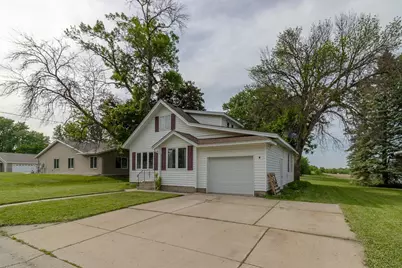 462 E Washington Street, Le Center, MN 56057 - Photo 3