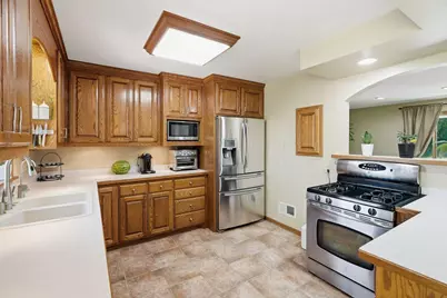 1604 W 131st Street, Burnsville, MN 55337 - Photo 17