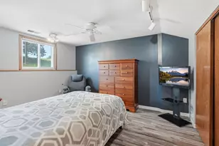 1604 W 131st St, Burnsville, MN 55337 - Photo 23